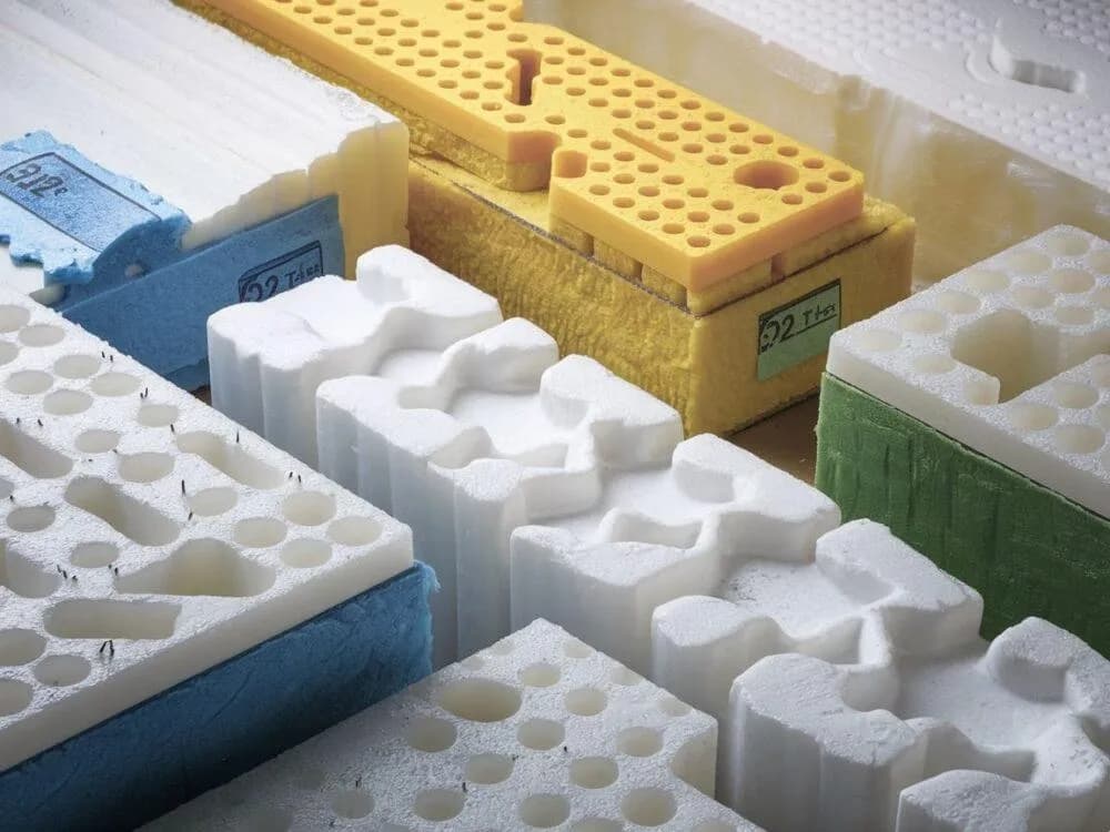 Jaka grubość styroduru na fundamenty? Kluczowe informacje dla budowy