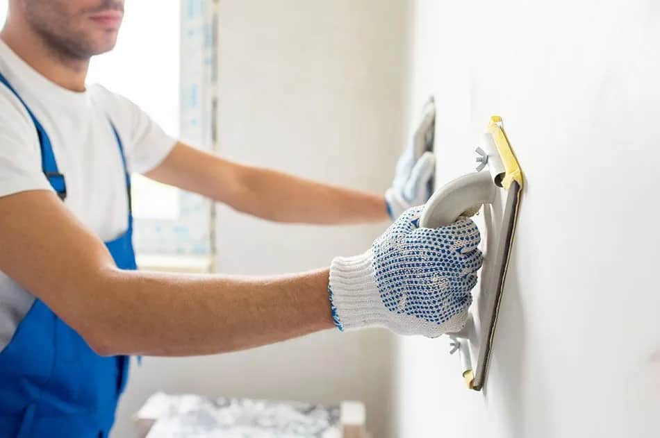 Jaką gradację papieru ściernego do ścian wybrać, aby uniknąć błędów?