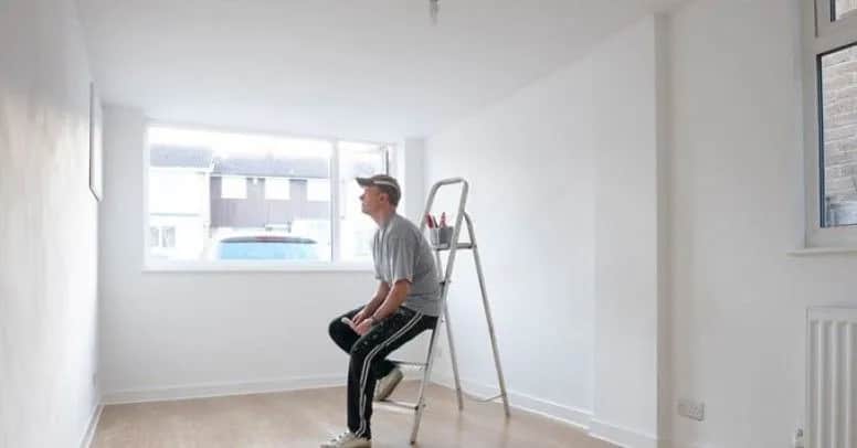 Czym wypełnić głębokie pęknięcia w ścianie, aby uniknąć kosztownych napraw?